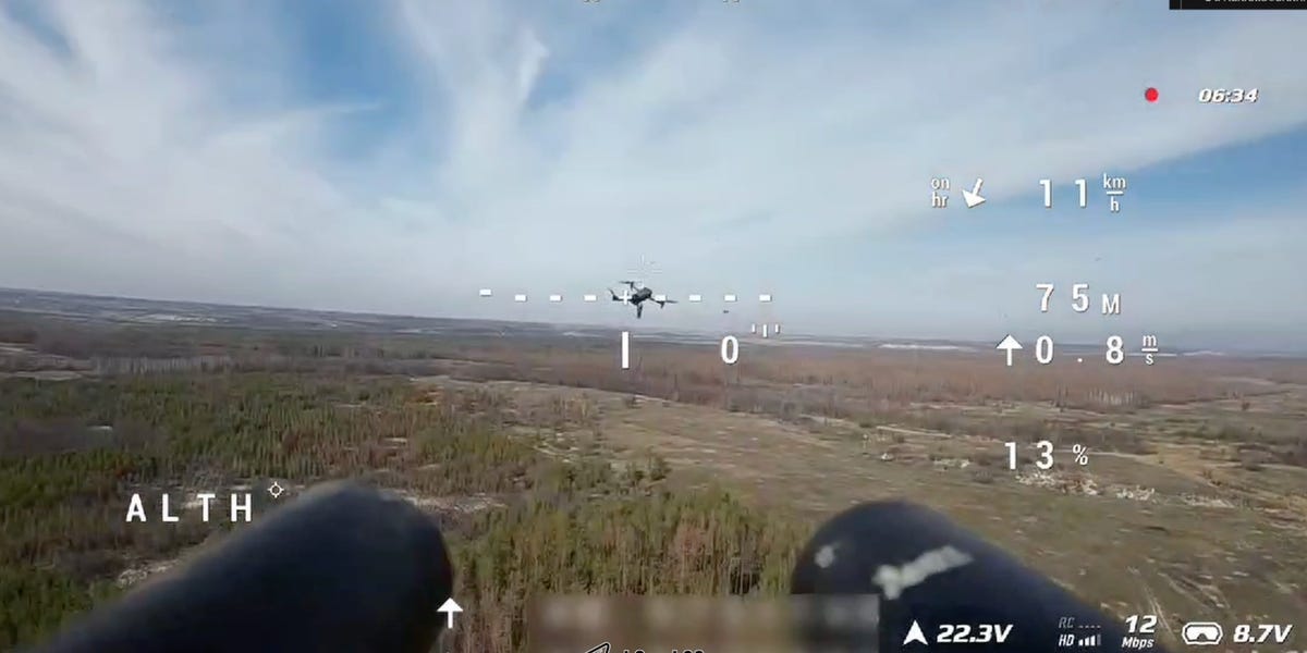 Ukrajinská dvohlavňová brokovnice loví ruské drony