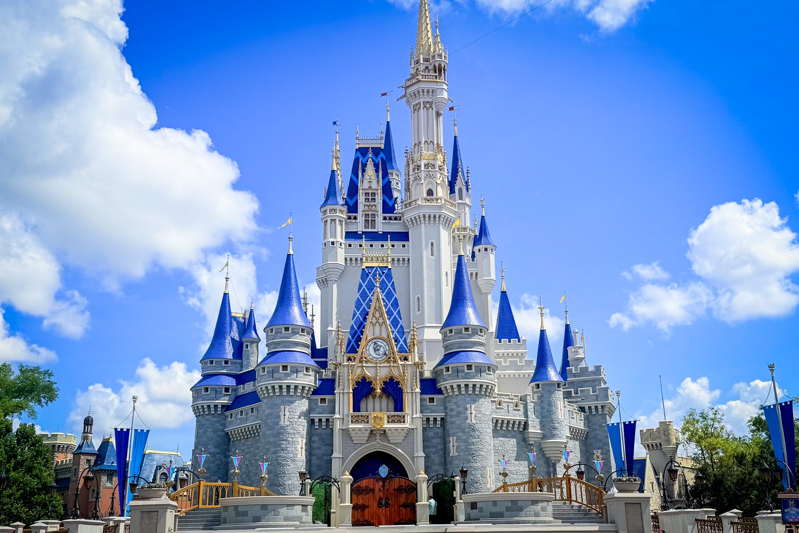 Magický Průvodce Plánováním Návštěvy Disneylandu v Roce 2026